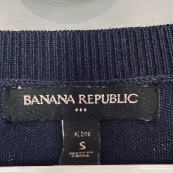 Banana Republic Navy Sweater - Picture 2 of 3